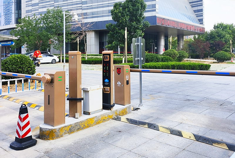 某寫字樓采用 “安快” 車牌識別系統(tǒng)